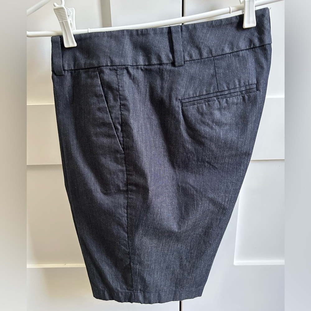 Ann Taylor Signature denim shorts